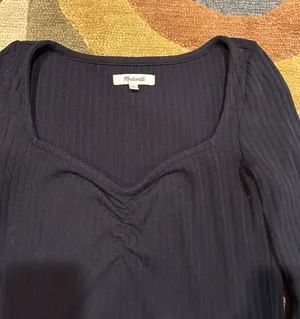 Madewell Like-New Ribbed Sweetheart Top Long Sleeve Shirt Women’s Size Medium thumbnail 2