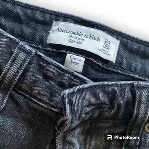 Skinny Jeans thumbnail 3