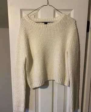 Forever 21 White Cropped Sweater thumbnail 1