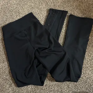Alo Yoga Leggings thumbnail 6