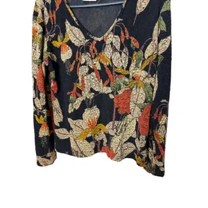 Chicos Design Womens Floral V-Neck Long Sleeve Top Black Orange Size 2 large thumbnail 3
