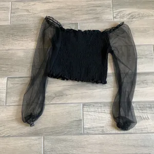 Active usa smocked top with sheer sleeves thumbnail 4