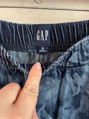 GAP Floral Mid Waist UltraSoft Easy Horseshoe Jeans Size Small thumbnail 4