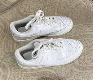 Nike Shoes Women’s thumbnail 1