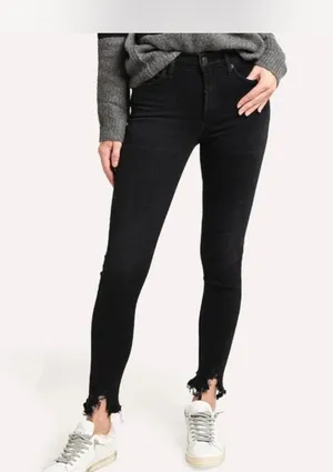 AGOLDE Sophie Mid Rise Ankle Jean in Shout Wash (Black) thumbnail 1