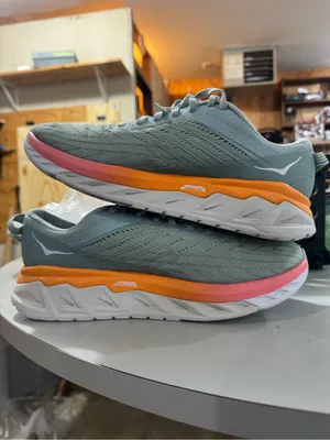 Hoka One One Women’s Arahi 4 Running Shoes Sz 8.5 thumbnail 2