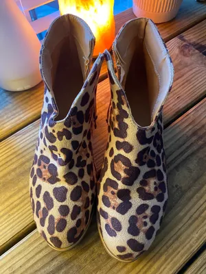 Never Worn Cheetah Booties Multi Size 7.5 thumbnail 1