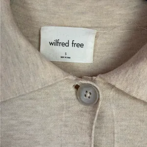 Wilfred Free Aritzia Beige Button Front Knit Shirt Jacket Size S thumbnail 3