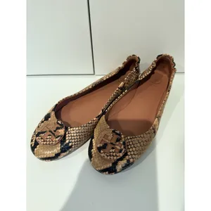 Tory Burch Stamp Snake Printed Leather Mini Travel Ballet Flats Sz 9‎ 1 thumbnail 2