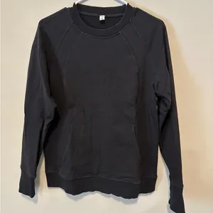 Lululemon Scuba Crew Neck Sweatshirt in Black Size 8 thumbnail 2