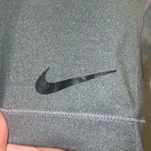 ✨Nike Pro 5" Compression Grey Sz Medium Shorts✨ thumbnail 8