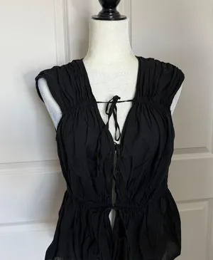 H&M Black Sleeveless Blouse with Tie Details thumbnail 4