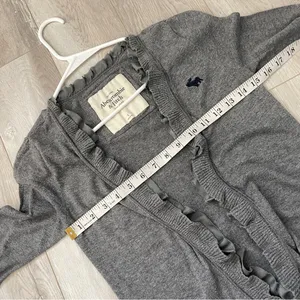 Abercrombie & Fitch Cardigan Sweater ruffle open womens Gray (small) y2k vintage thumbnail 3
