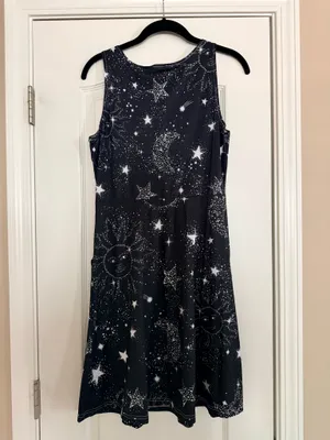 Dress thumbnail 2