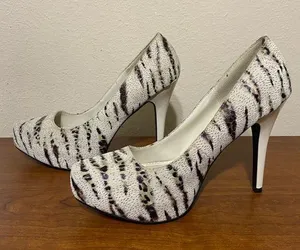 Qupid Beige Leopard Print High Heel thumbnail 1