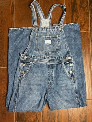 Levi’s Premium Dark Denim Wash Straight Leg Jeans Overalls Womens Size XS thumbnail 1