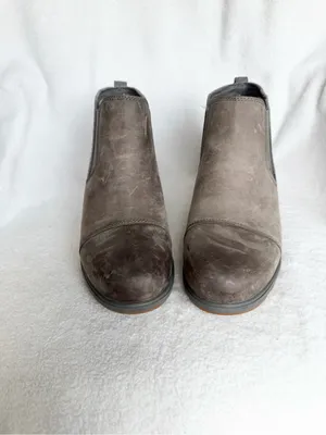 Sorel Evie 2 Chelsea Boots Gray Leather Hidden Wedge Lug Ankle Booties 6.5 thumbnail 3