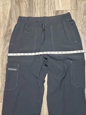 Women's Straight-Leg Scrub Pants in Charcoal Gray - Modern Professional thumbnail 8