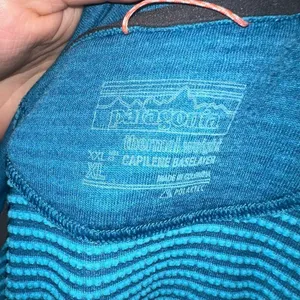 Patagonia blue striped gorpcore XL thermal weight capaline pullover thumbnail 2