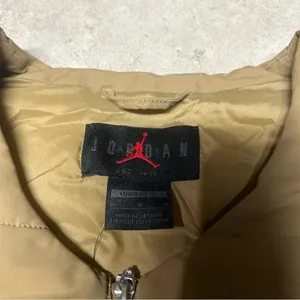 NWT Nike Jordan Women's Quilted Full Zip Vest Brown Kelp Size Medium FB5192-395 thumbnail 2
