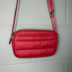 Lululemon Wunder Puff Crossbody Camera Bag 2L in Vintage Rose Crossbody Purse thumbnail 8