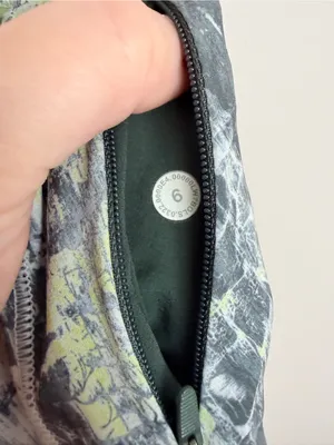Lululemon Track That Mid-Rise Lined Short 5" thumbnail 4