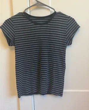 Brandy Melville Top Striped thumbnail 1