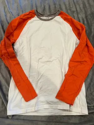 Old Navy Tee thumbnail 1