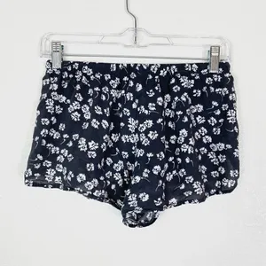LLD Grey & White Floral High Rise Booty Lounge Shorts thumbnail 2