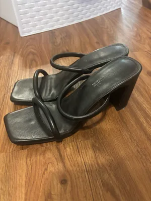 Michael Shannon Black Heels thumbnail 3