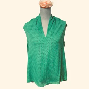 CAbi Style #124 Micro Polka Dot Kelly Green Silk Blend Sleeveless Blouse - L thumbnail 2