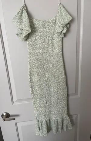 Petal & Pup Green Ruffled Tiered Midi Dress thumbnail 3