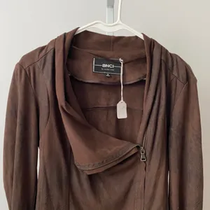 BNCI by Blanc Noir Moody Shabby Chic Moto Asymmetric Faux Suede Drape‎ Jacket M Brown thumbnail 2