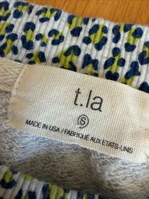 T.La Leopard Print Puff Sleeve Top - Light Green & Blue Size Small - C69-037 thumbnail 2