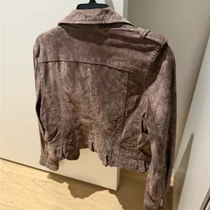 Blank NYC Chocolate Suede Jacket thumbnail 6