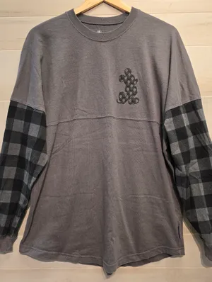 {M} Walt Disney World Spirit Jersey Mickey Mouse Buffalo Plaid Black Grey thumbnail 1
