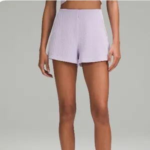 Lululemon Softstreme Lilac Ether Set thumbnail 10