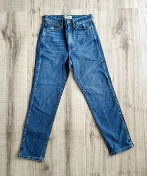 NWOT Wrangler High Rise Vintage Taper Mom Jeans Sz 8 Distressed Medium Wash thumbnail 6