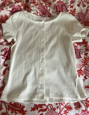 Boutique Top thumbnail 1