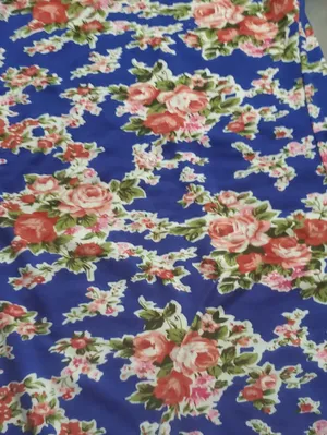 Floral Scoop-Neck Midi Dress in Royal Blue with Pink Roses tomsware Size Medium thumbnail 3