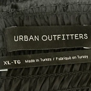Urban Outfitters Black Satin Silk Smocked Cami Camisole Tank Crop Top Size XL thumbnail 3