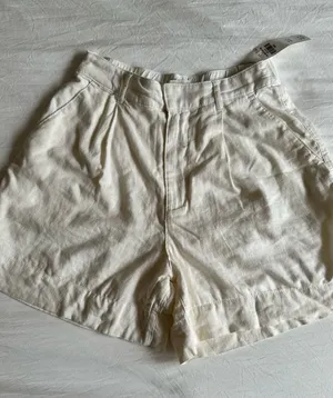 NWT Abercrombie & Fitch Women's High-Rise White Linen-Blend Shorts thumbnail 1
