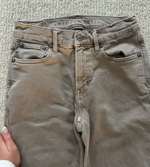 American Eagle Jeans thumbnail 1