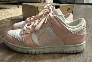 Women’s Nike Dunk Low Sneakers thumbnail 5