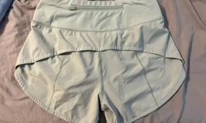 Lululemon Speed Up Shorts thumbnail 3