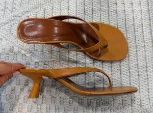 Simon Miller Beep Thong Sandals Size 7.5 thumbnail 1