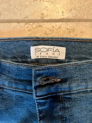 Sofia Vergara Sofia Jeans thumbnail 2