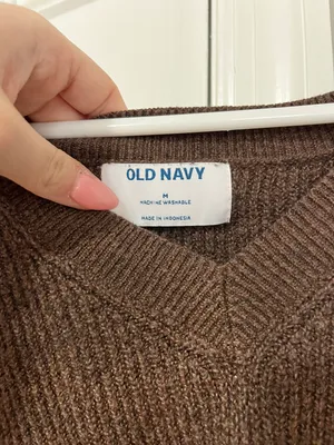 Old Navy Sweater thumbnail 3