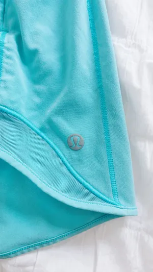 Lululemon Hotty Hot Shorts thumbnail 4