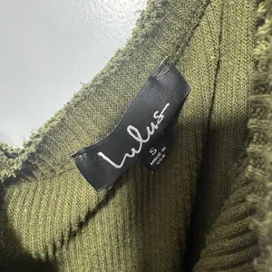 Lulus One Shoulder Tank Top Womens Small Olive Green Ribbed Knit Raw Edge‎ Trim thumbnail 3